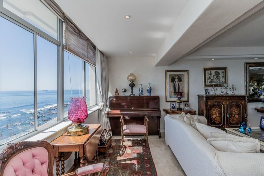 3 Bedroom Property for Sale in Sea Point Western Cape